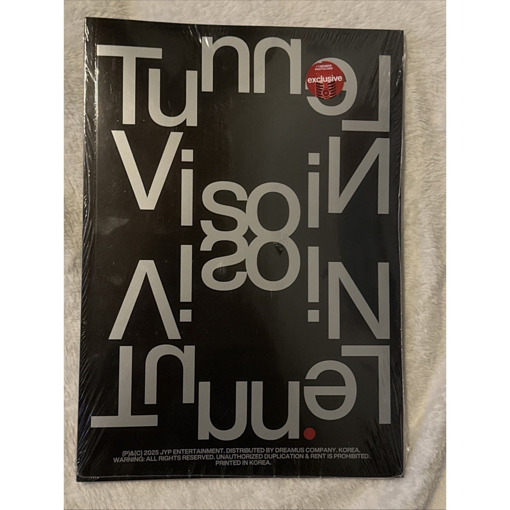 NEW Sealed ITZY TUNNEL VISION Album‎ PHOTOBOOK Target Exclusive